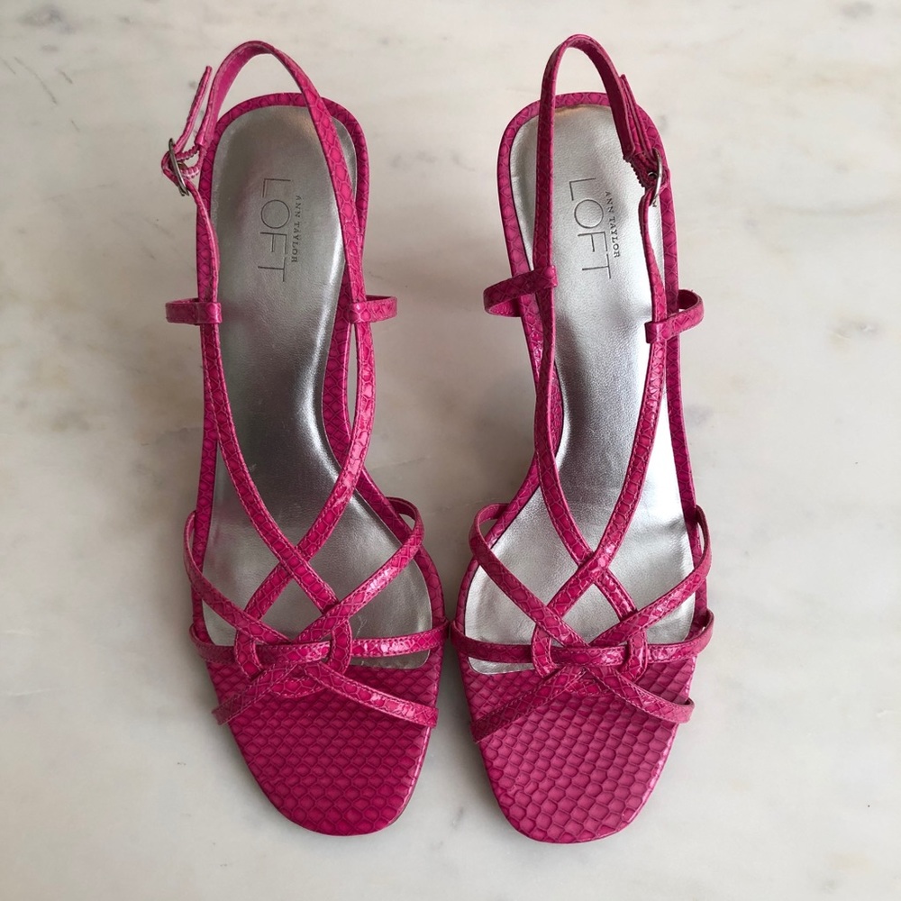 LOFT Size 7 Chelsea sandals hot pink - Picture 2 of 9